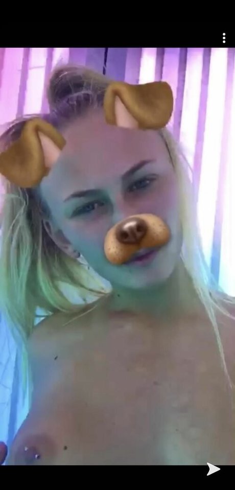 Naakte gelekte OnlyFans-foto van Elin Junkergard