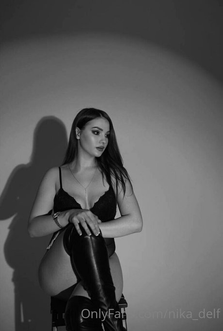Naakte gelekte OnlyFans-foto van Leilahottie