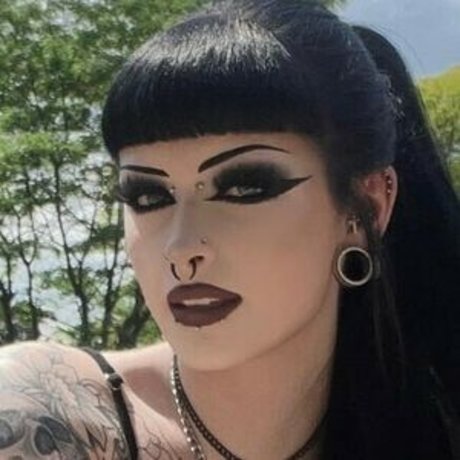 Naakte gelekte OnlyFans-foto van Alyssa Rayn