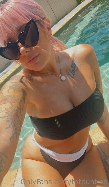 Carlyelectriclive