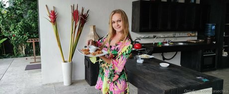 Naakte gelekte OnlyFans-foto van Tasechka