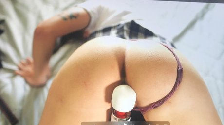 Naakte gelekte OnlyFans-foto van Justjuso