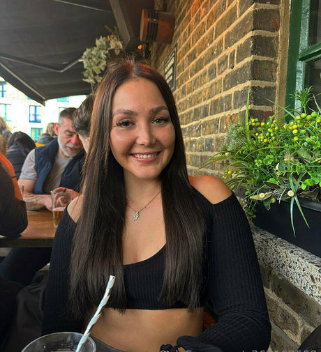 Naakte gelekte OnlyFans-foto van Georgiagentlee