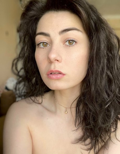 Naakte gelekte OnlyFans-foto van Mussessein