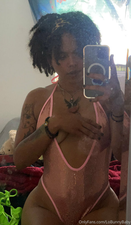 Naakte gelekte OnlyFans-foto van Subfairy
