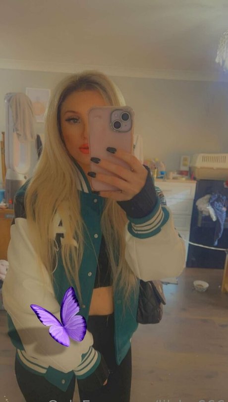 Naakte gelekte OnlyFans-foto van Lilbx666