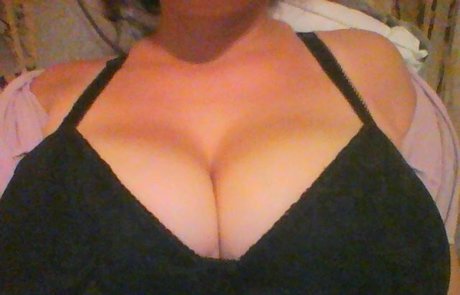 Naakte gelekte OnlyFans-foto van Theladylayla