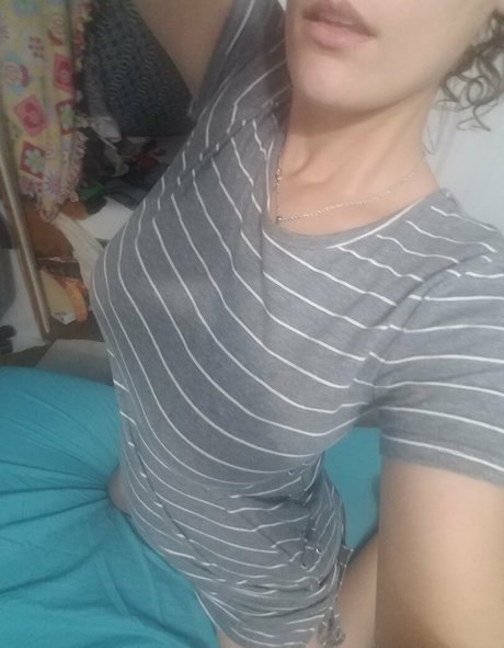 Naakte gelekte OnlyFans-foto van Theladylayla