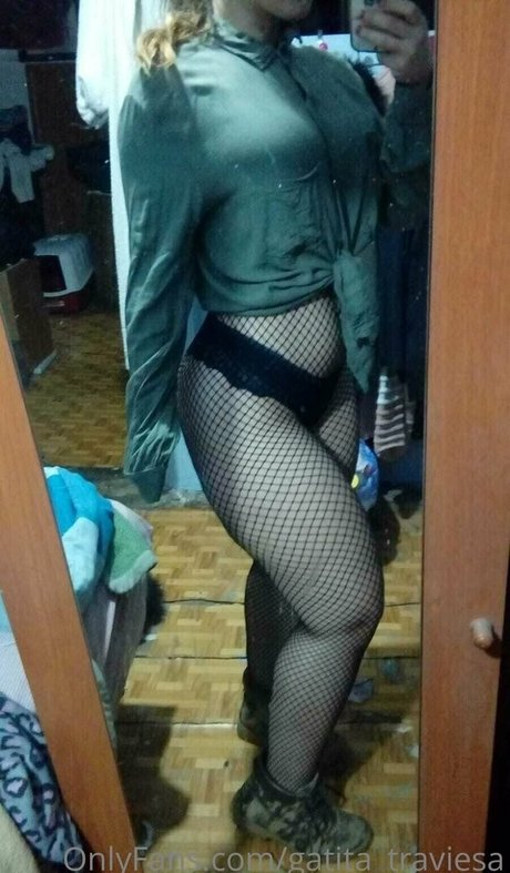 Naakte gelekte OnlyFans-foto van Gatitatraviesa