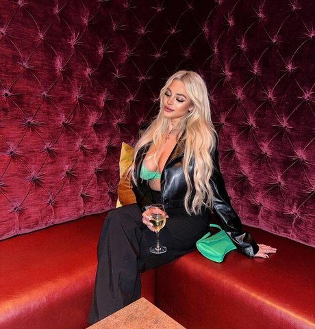 Angelika Kramer