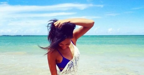 Naakte gelekte OnlyFans-foto van Kylie Bunbury
