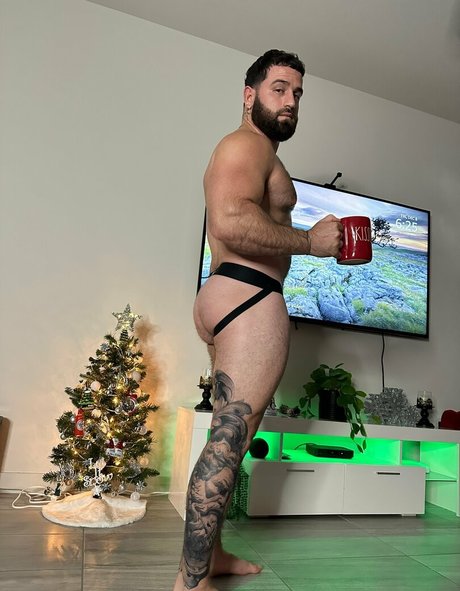 Naakte gelekte OnlyFans-foto van Kingtommyyyy