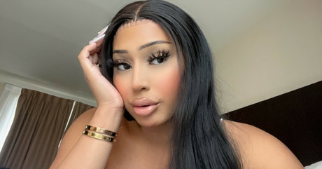 Alexistheedoll