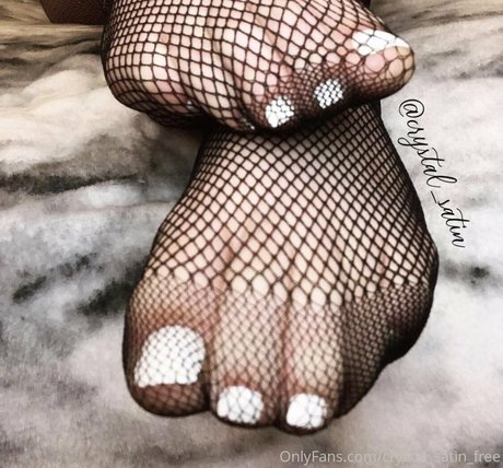 Crystalsatinfree