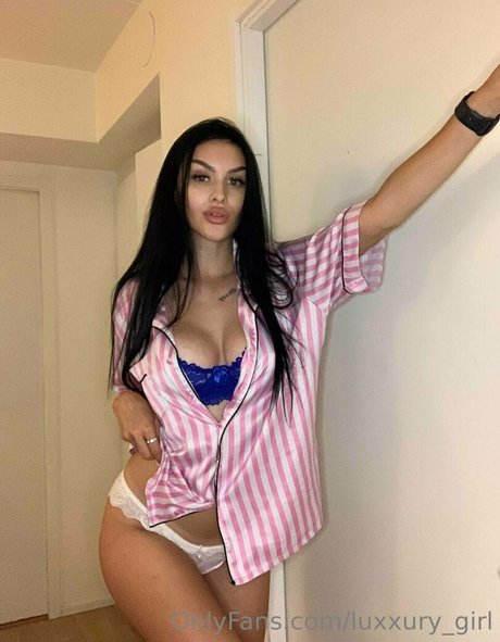 Naakte gelekte OnlyFans-foto van Katanacat