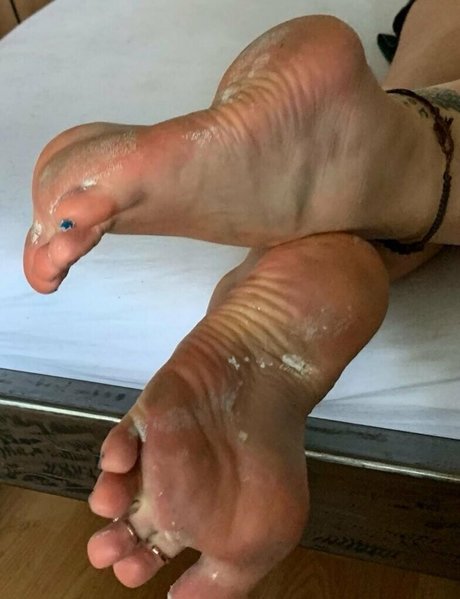 Naakte gelekte OnlyFans-foto van Higharchesbella