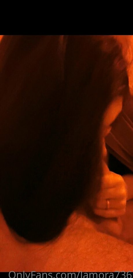 Naakte gelekte OnlyFans-foto van Lamora736