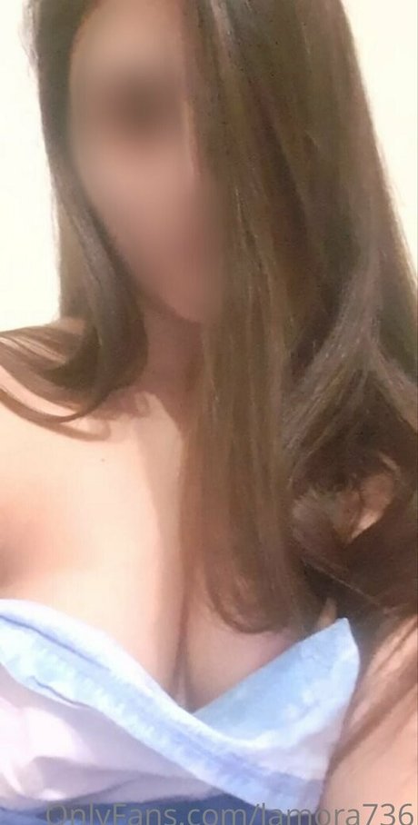 Naakte gelekte OnlyFans-foto van Lamora736