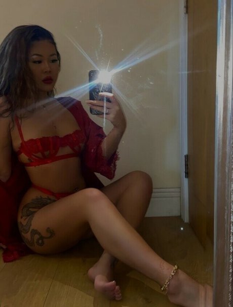 Naakte gelekte OnlyFans-foto van Michellel4m