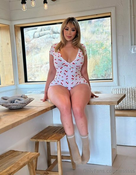 Naakte gelekte OnlyFans-foto van Jesssss