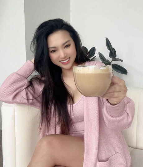 Naakte gelekte OnlyFans-foto van Majin Yang Majinnn