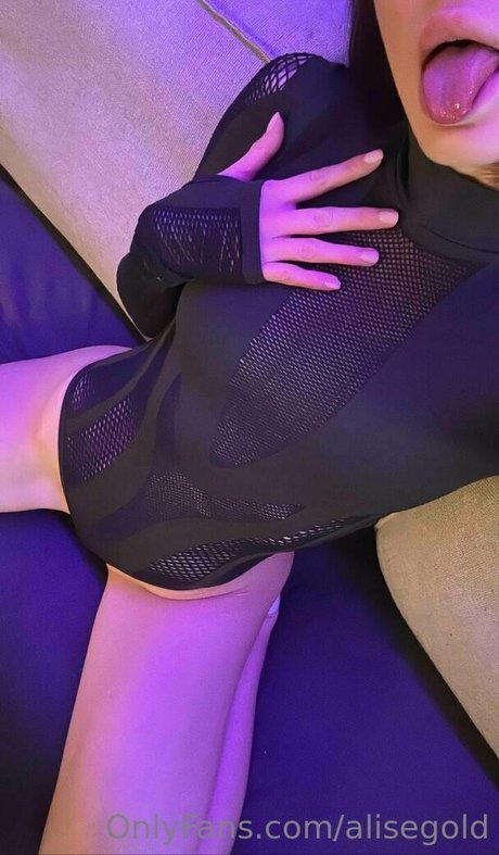 Naakte gelekte OnlyFans-foto van Alisegold