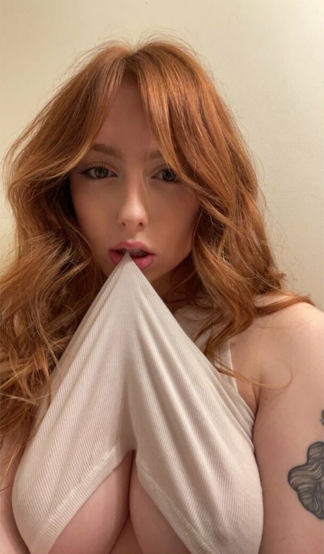 Naakte gelekte OnlyFans-foto van Rosie Fae