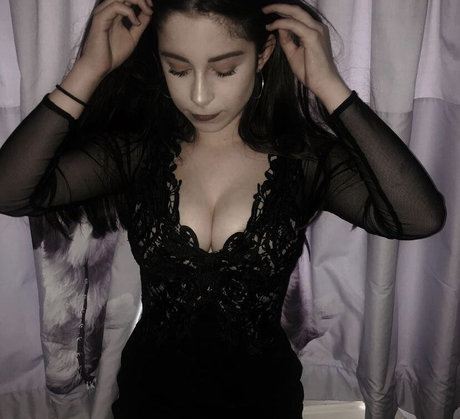 Lucy Scales