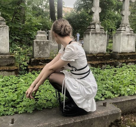 Naakte gelekte OnlyFans-foto van Nenormova