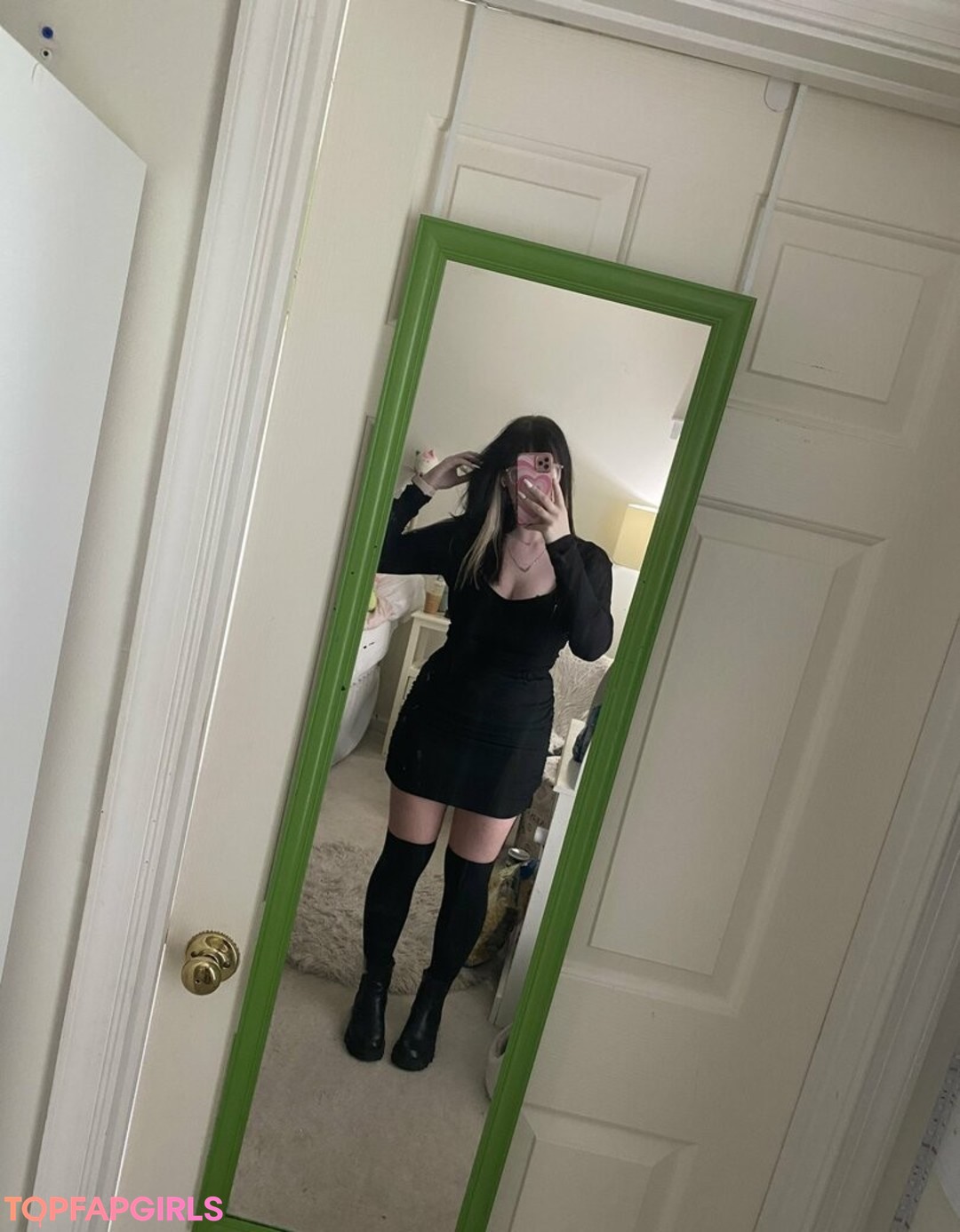 Naakte gelekte OnlyFans-foto van Sexymigraines #11 Naakte gelekte OnlyFans-foto van Sexymigraines #11