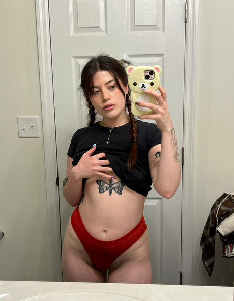 Naakte gelekte OnlyFans-foto van Angelbunnigrl