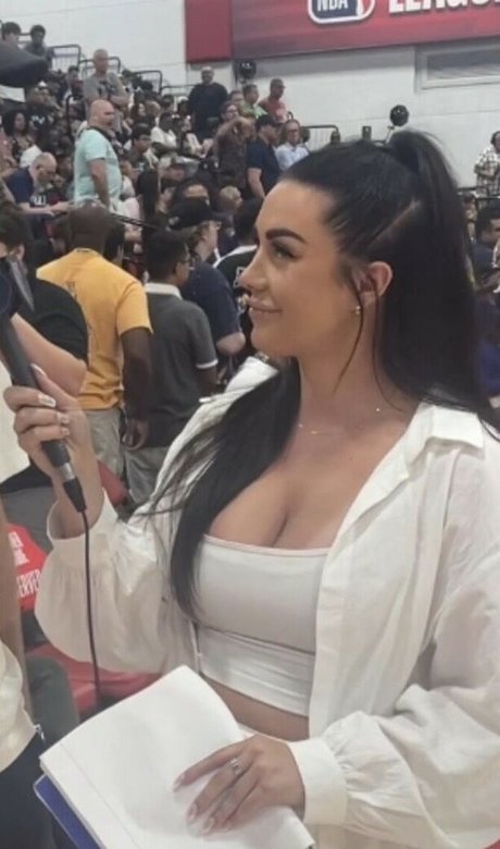 Naakte gelekte OnlyFans-foto van Kelcey Wright