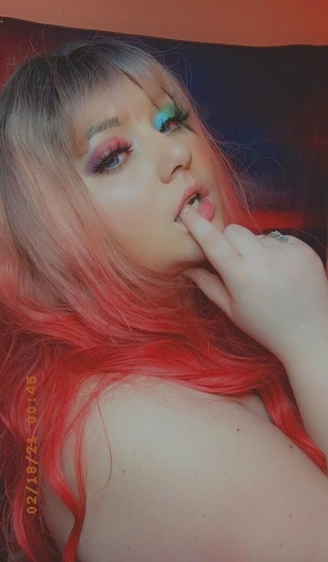 Naakte gelekte OnlyFans-foto van Starbfly650