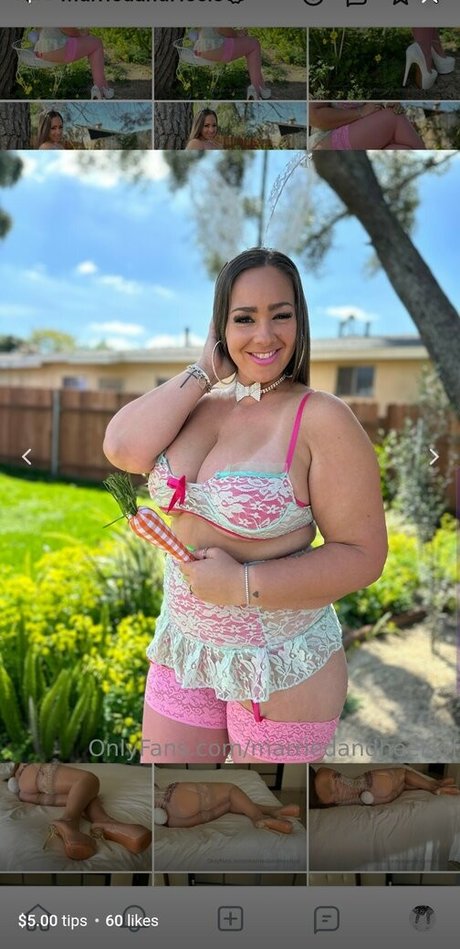 Naakte gelekte OnlyFans-foto van Marriedandheelsof