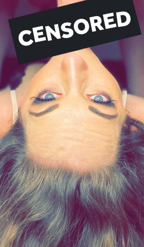 Naakte gelekte OnlyFans-foto van Daniellarose