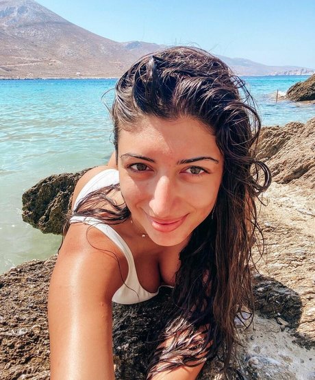 Naakte gelekte OnlyFans-foto van Martina Rando