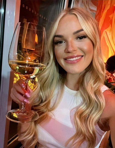 Naakte gelekte OnlyFans-foto van Pennylaney
