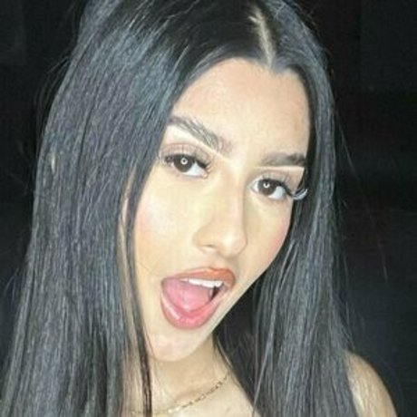 Naakte gelekte OnlyFans-foto van Spicymariahxxx