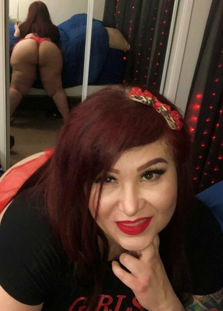 Naakte gelekte OnlyFans-foto van Moniquelustlyfree