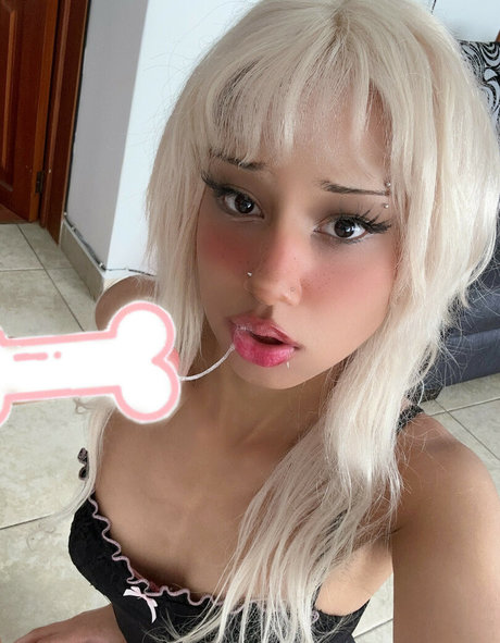 Naakte gelekte OnlyFans-foto van Tamakeri