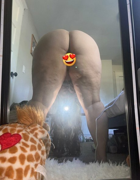 Naakte gelekte OnlyFans-foto van Sophia Cundiff