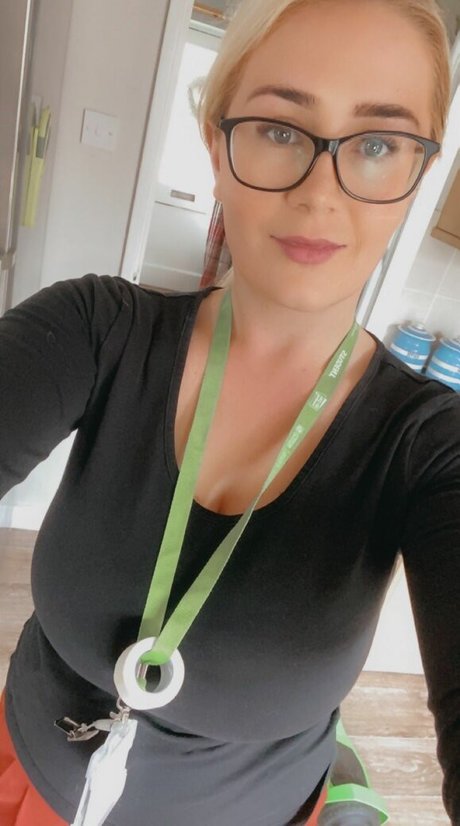 Naakte gelekte OnlyFans-foto van Jessie Hh