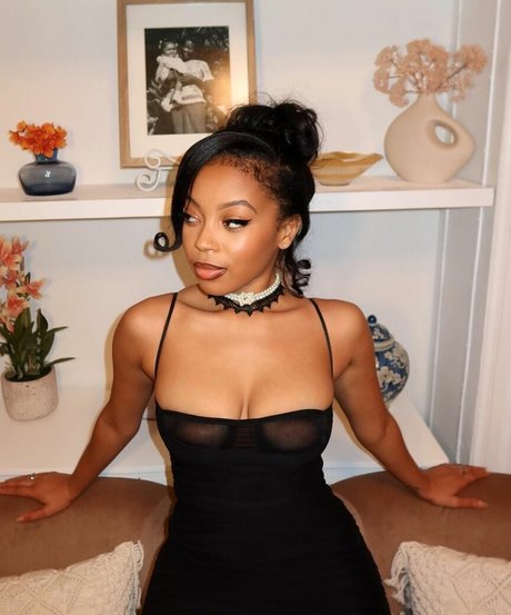 Naakte gelekte OnlyFans-foto van Cleopatra Lee