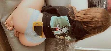 Naakte gelekte OnlyFans-foto van Vanessaselene
