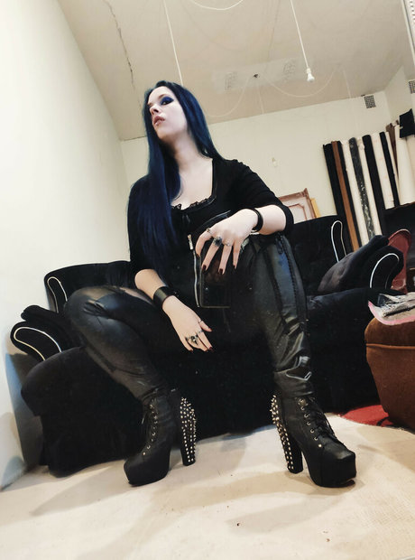 Naakte gelekte OnlyFans-foto van Jennybiatch