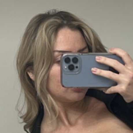 Naakte gelekte OnlyFans-foto van Miss Sophie Rose