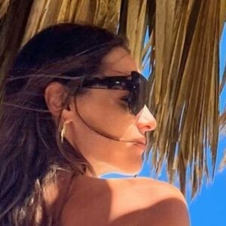 Naakte gelekte OnlyFans-foto van Carolina Pampita