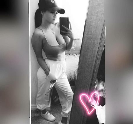 Naakte gelekte OnlyFans-foto van Clo Nicole