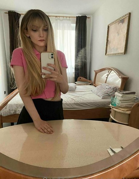 Naakte gelekte OnlyFans-foto van Onlyzoeylove