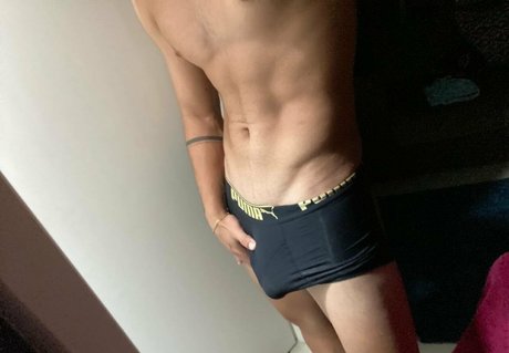 Naakte gelekte OnlyFans-foto van Dieghodolttih